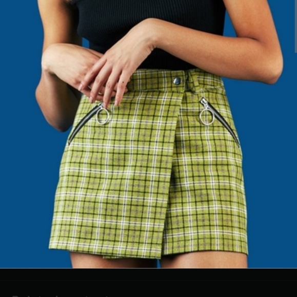UNIF green clue plaid skirt - Picture 2 of 6